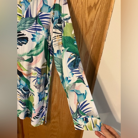 $109 La Blanca In the Moment tropical floral swim coverup. Lightweight. Sz Large - Picture 4 of 14